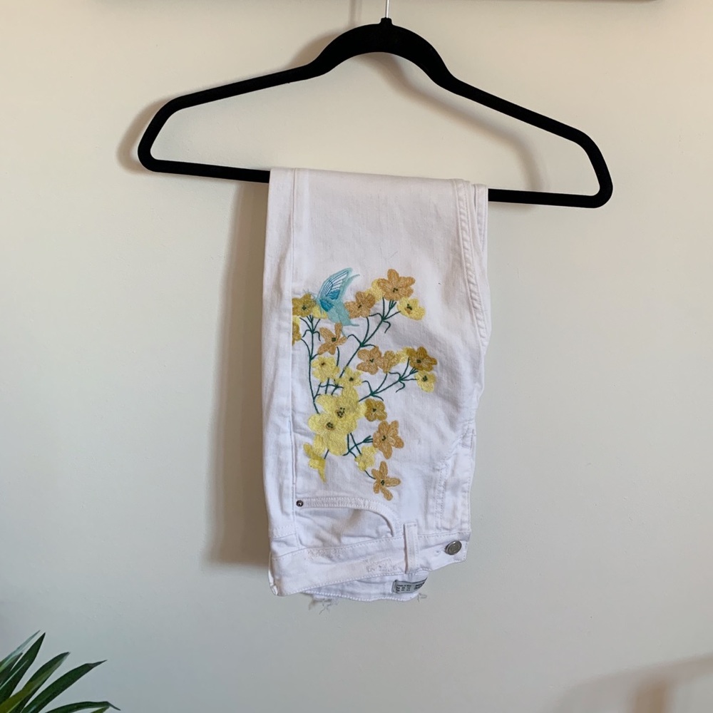 Zara white embroidered skinny jeans. - Picture 4 of 4